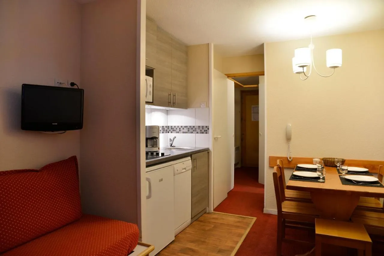 Appartement Avec Vue Et Acces Skis Aux Pieds. La Plagne-Tarentaise 0*,  France